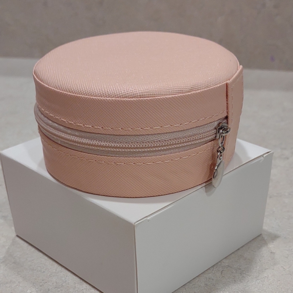Round Jewelry Travel Case